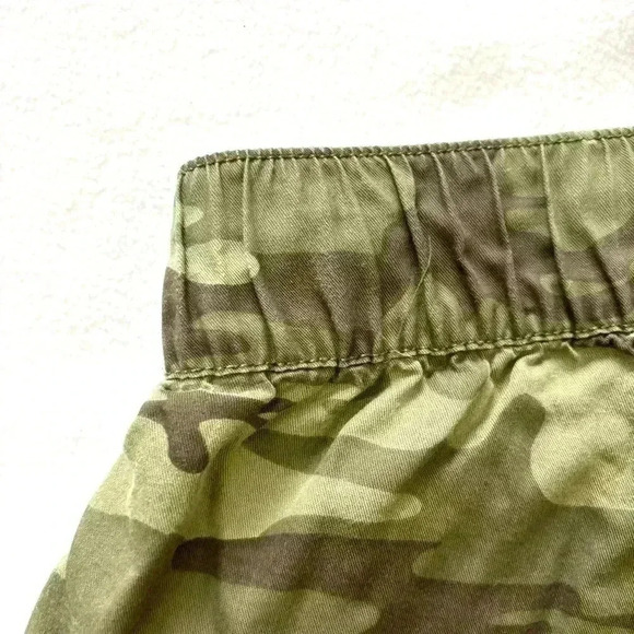 Sanctuary Social Standard Camo Elastic Highrise Pocket Soft Board Shorts Size M - Picture 6 of 12